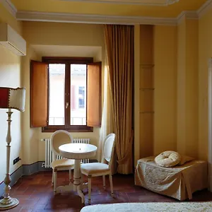 Casa Leopardi Florence