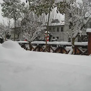 https://villa-goetzen.hotelinveneto.com